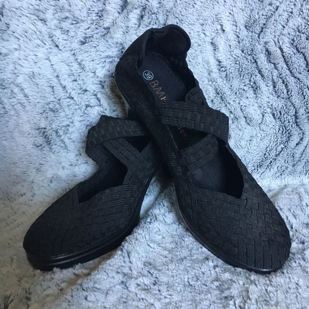 Like New Bernie Mev. Black 3” Heels